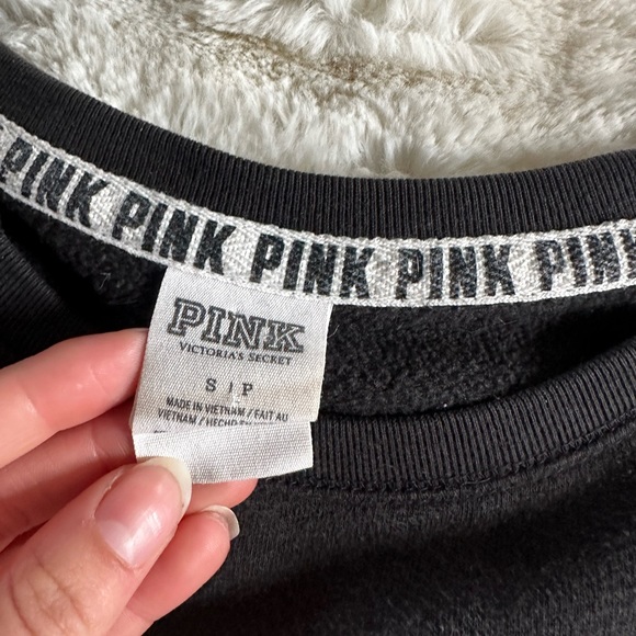 💓 Pink Victoria secret black pullover sweater small stretchy - Picture 2 of 2
